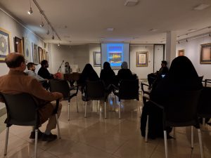 عکس‌های نمایشگاه نشان ارادت در انجمن عکاسان قم نقد شد