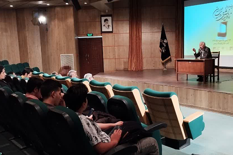 برگزاری نشست تخصصی عکس با موضوع «انسان و هنر»