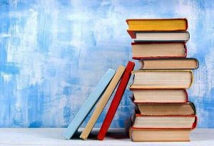 انتشار نخستین کتاب عکس عاشورایی آثار هنرمندان عکاس استان قم
